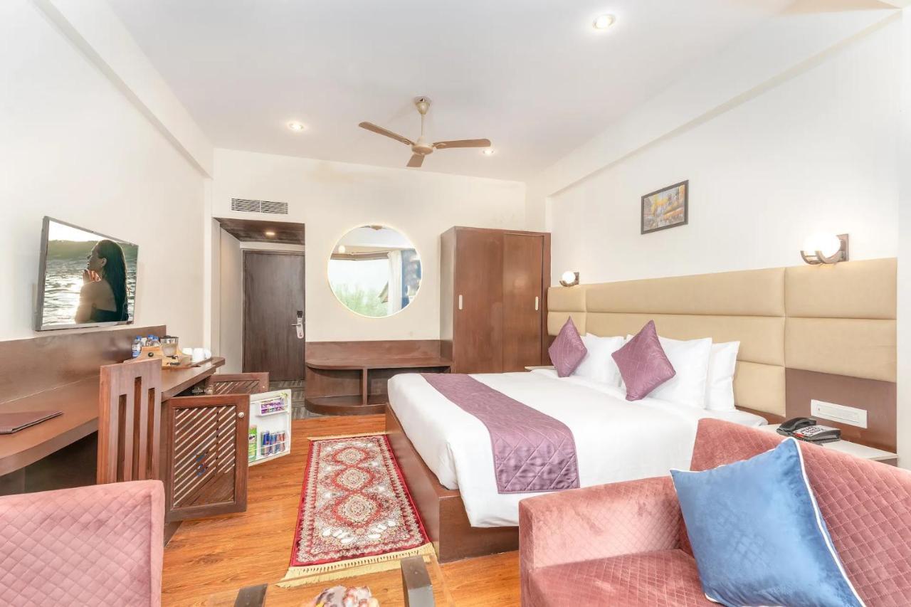The Chinar Srinagar Otel Dış mekan fotoğraf