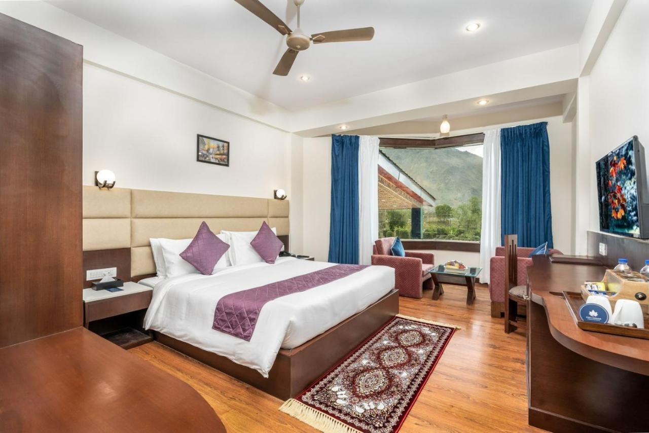 The Chinar Srinagar Otel Dış mekan fotoğraf